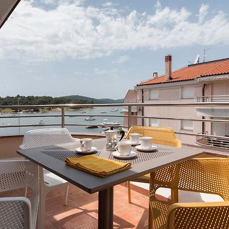 Seafront Apartment Gaby メドゥリン エクステリア 写真