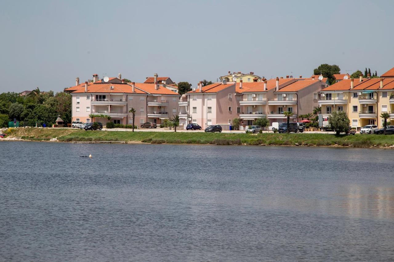 Seafront Apartment Gaby メドゥリン エクステリア 写真